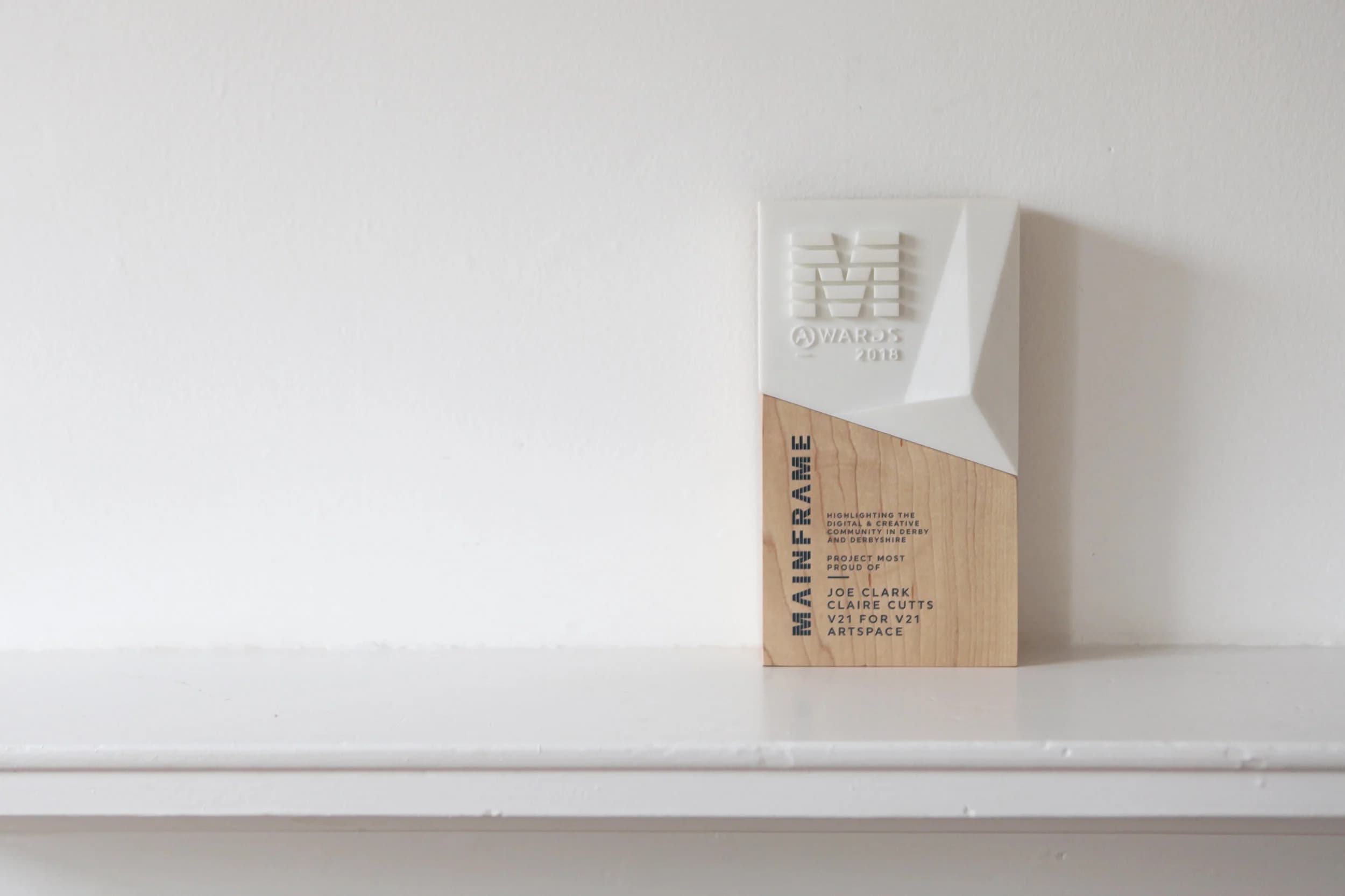 V21 Win Mainframe Award for V21 ARTSPACE!